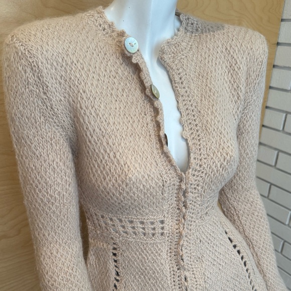 Beautiful crochet sweater - Picture 1 of 9